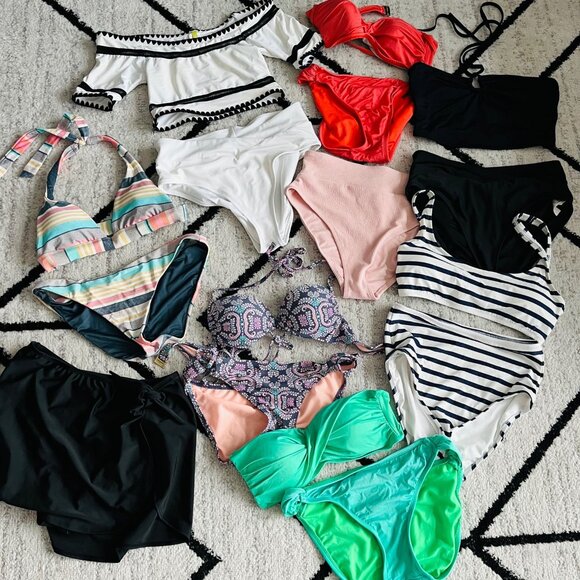 Bathing suits Banana Republic, Nordstrom, O'Neill, Gianni Bini, etc. xs & small - Picture 1 of 1
